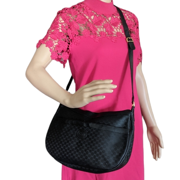 Gucci Handbags - GG GUCCI MONOGRAM WOMEN'S CROSSBODY BAG